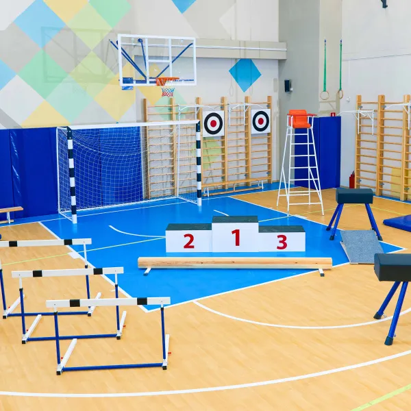 Щит баскетбольный игровой (монолитный поликарбонат) 1050х1800 мм ZAVODSPORTA за 47&nbsp;600 ₽ в Иркутске