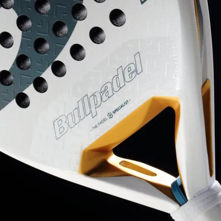 Ракетка для падела BULLPADEL Pearl 26, 493804, для профессионалов, карбон, бело-серый за 35&nbsp;929.50 ₽ купить в Иркутске